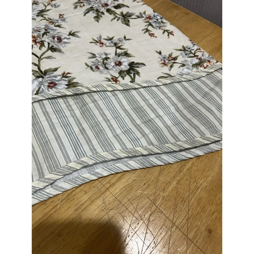 Waverley Garden Room Carolina Valance Scalloped‎ Double Layer Striped 70x18